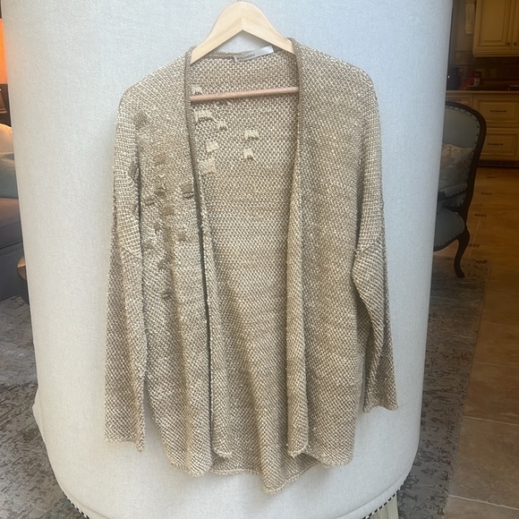 Gentry Portofino Knit Women's Cardigan
Silk/Acetate
L 31”
Pit to Pit 28” across - Picture 1 of 10